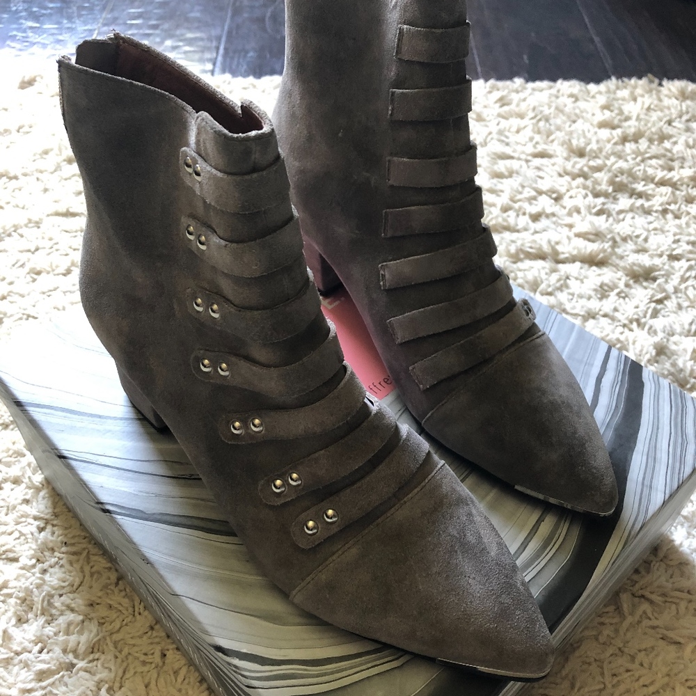 Nib-Jeffrey Campbell Serpico Boots-Size 8 - image 3
